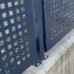 Betonschraube Edelstahl A4 Anwendung im Außenbereich Zaun
